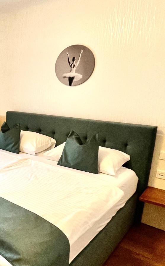 Home Sweet Apartments - A Cozy Welcome Wien Eksteriør bilde